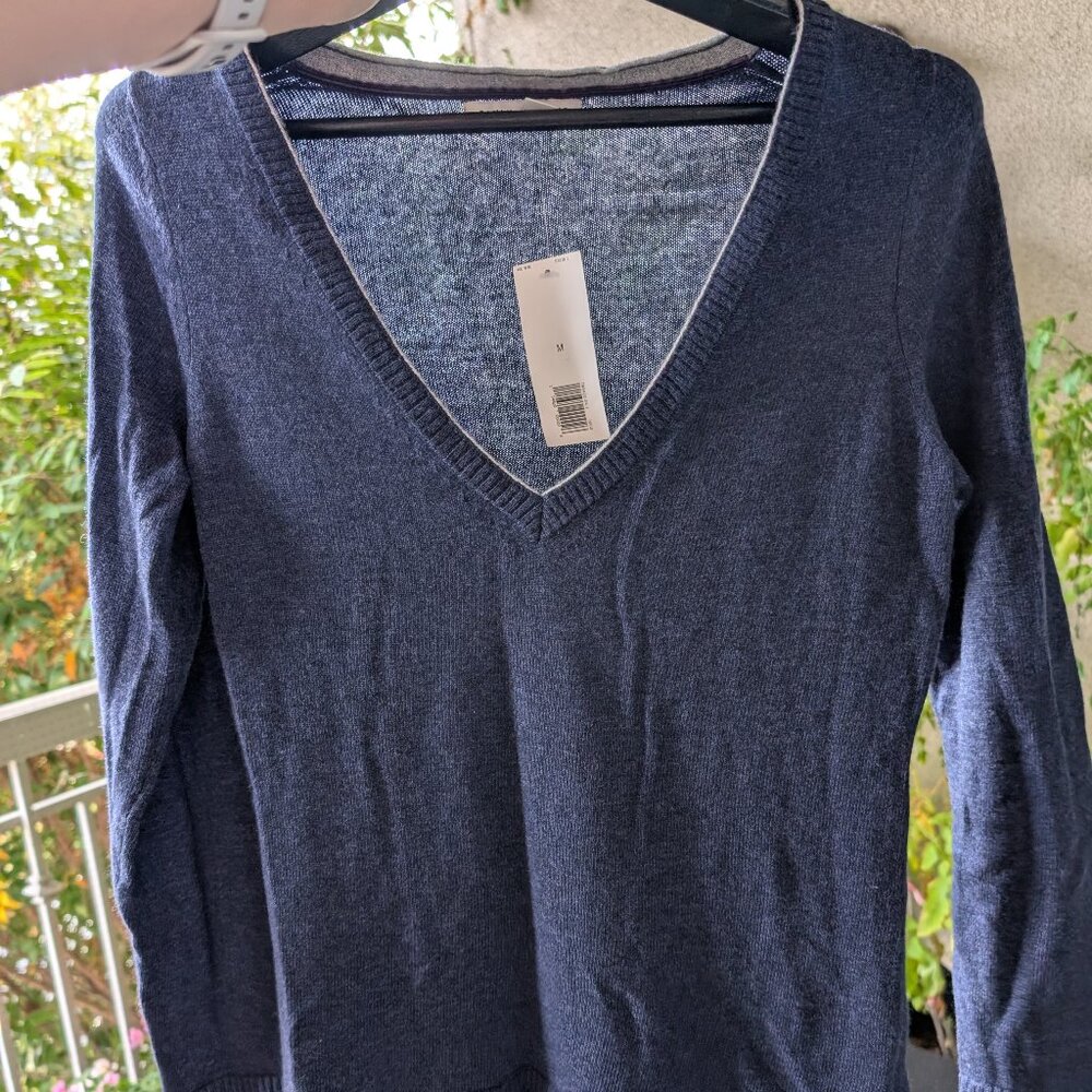 Banana Republic Pullover NWT Size M